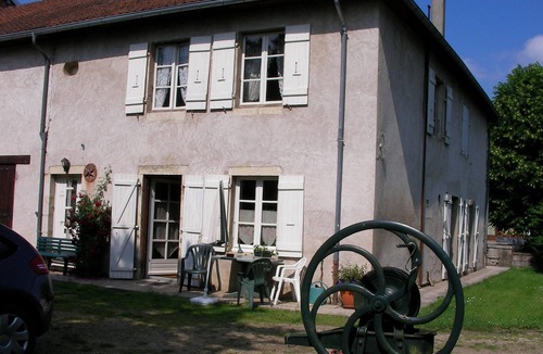 Chaumergy House | Apartment in big house