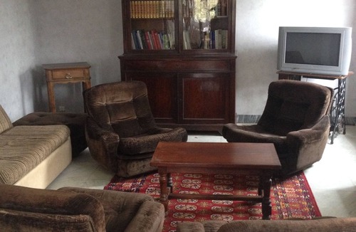 Chaumergy House | Apartment in big house