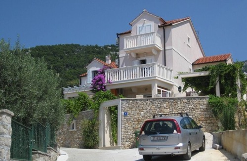 Bol Apartment | Apartment in Bol with Seaview, Terrace, Air condition, WIFI (3739-2)