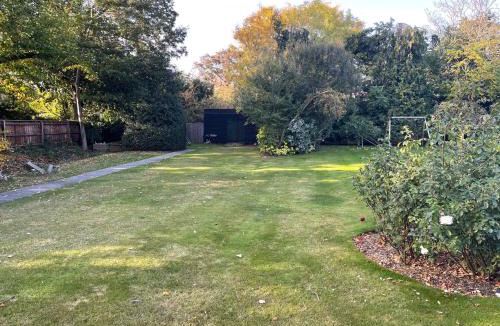 Bray on Thames Apartment | Apartment in Bray, secure parking & EV charge included