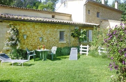 Caderousse Apartment | Apartment in Caderousse with Pool