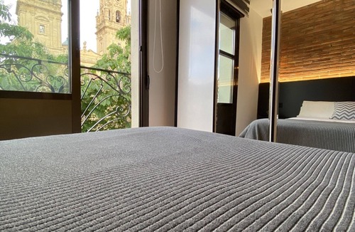 Logrono Historic Centre Apartment | Apartment in Central Logroño with WIFI