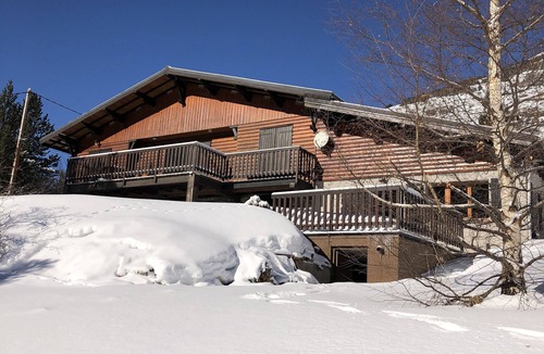 Porte-Puymorens Apartment | Apartment in chalet with terrace and garden. Panoramic view