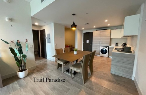 Hollywood Apartment | Apartment in CH. Ocean View, Pool, Parking*