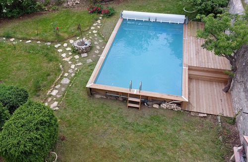 Banon Apartment | Apartment in character house with garden and swimming pool