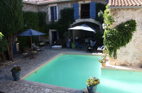 Caveirac Apartment | Apartment in charming villa with swimming pool.