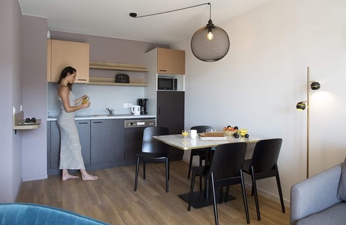 Chatel-Guyon Apartment | Apartment in Châtel-Guyon with Thermal Spa