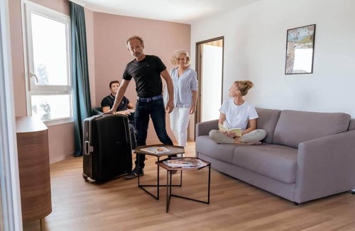 Chatel-Guyon Apartment | Apartment in Châtel-Guyon with Thermal Spa