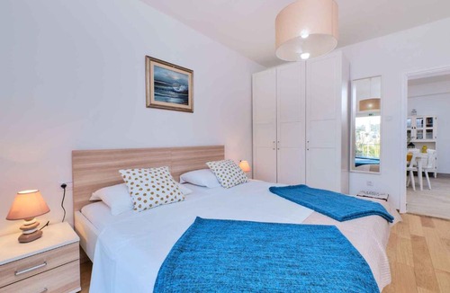 Cove Murtar Apartment | Apartment in Core area of Mali Lošinj