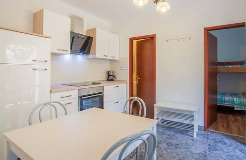 Cres Apartment | Apartment in Cres with Balcony, Air condition, WIFI, Washing machine (4249-2)