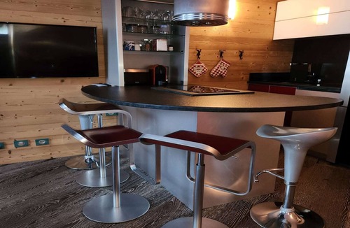 Doucy-Combelouviere Apartment | Apartment in Doucy with Mountain Views