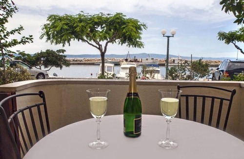 Drasnice Apartment | Apartment in Drašnice with Seaview, Loggia, Air condition, WIFI (3586-3)