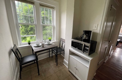 Elkins Park Apartment | Apartment in Elkins Park