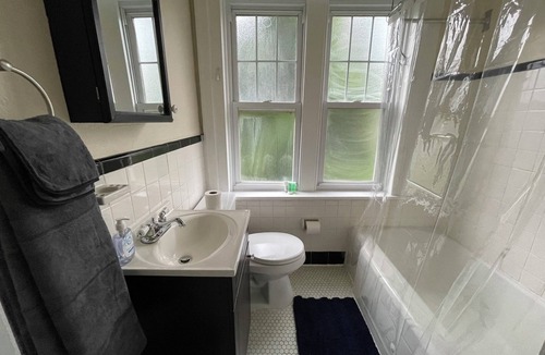 Elkins Park Apartment | Apartment in Elkins Park