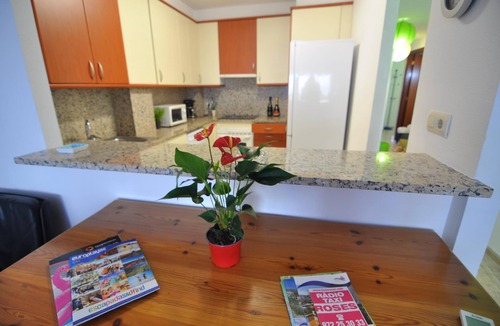 Empuriabrava Apartment | Apartment in Empuriabrava, Costa Brava! Beachfront, Sea Views, 3 Bedrooms, Equipped Kitchen. Book now!
