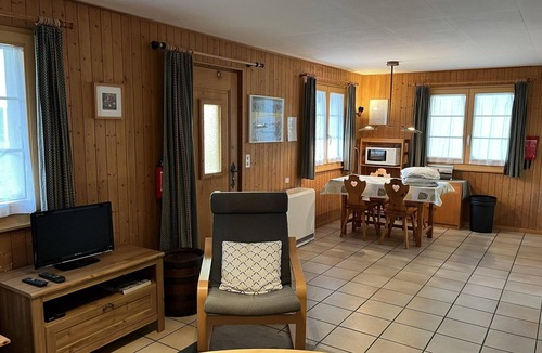 Reckingen Apartment | Apartment in Fieschertal with Swiss Alps Views