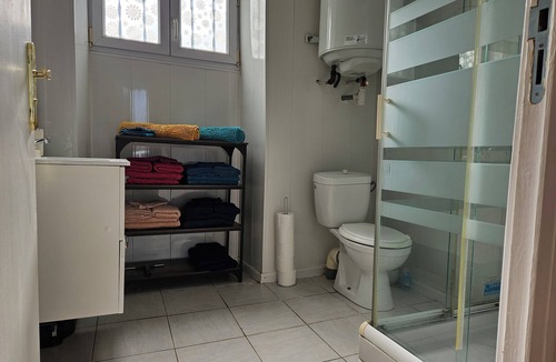 Salignac-Eyvignes Apartment | Apartment in the heart of the village of Salignac