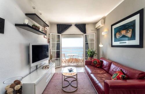 Pineda de Mar Apartment | Apartment in front of the Beach