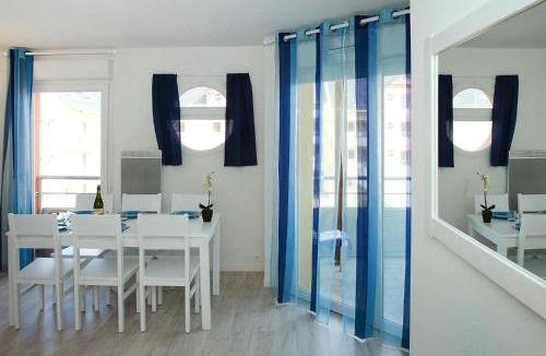 Grandcamp-Maisy Apartment | Apartment in Grandcamp for 4 Person
