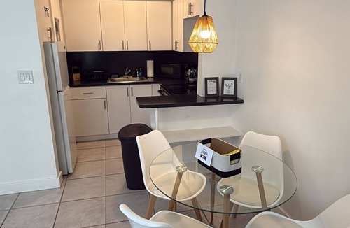 Hallandale Beach Apartment | Apartment in Hallandale Beach FL