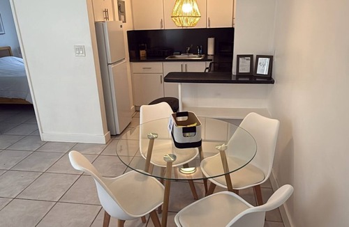 Hallandale Beach Apartment | Apartment in Hallandale Beach FL