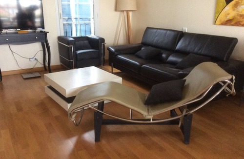 Quartier Administrations Apartment | Apartment in Haussmann building