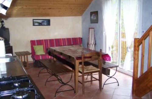 Aragnouet Apartment | apartment in house