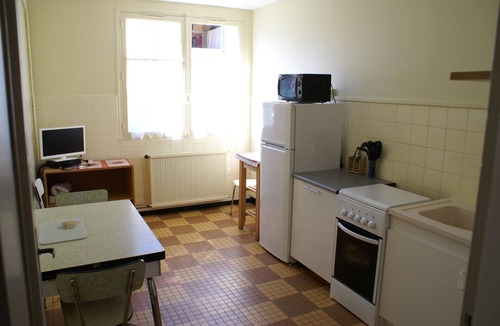 Tarbes Apartment | Apartment in house