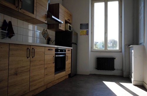 Issoudun Apartment | Apartment in Issoudun