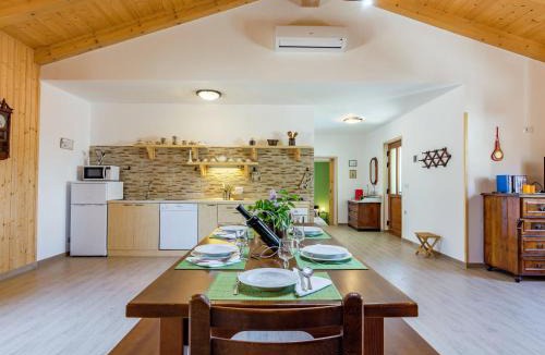 Cerovlje Apartment | Apartment in Istria with Nature Views