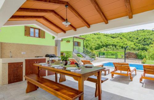 Cerovlje Apartment | Apartment in Istria with Nature Views