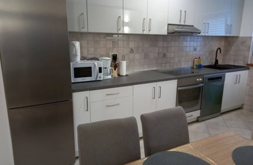 Kampor Apartment | Apartment in Kampor with Seaview, Terrace, Air condition, WIFI (4610-5)