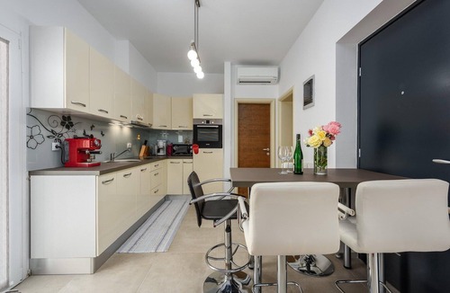 Kukci Apartment | Apartment in Kukci with Heated Pool