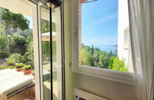 Llafranc Apartment | Apartment in Llafranc with Waterfront Views