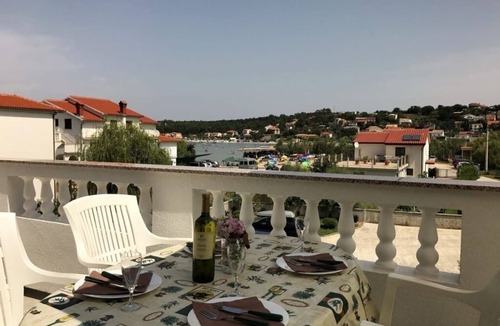 Rab Town Apartment | Apartment in Lopar with Seaview, Balcony, Air condition, WIFI (4607-4)