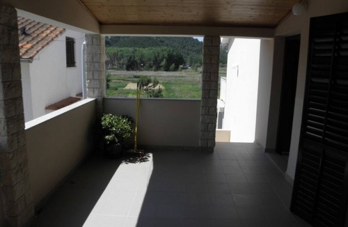 Lopar Apartment | Apartment in Lopar with Terrace, Air condition, WIFI, Washing machine (893-4)