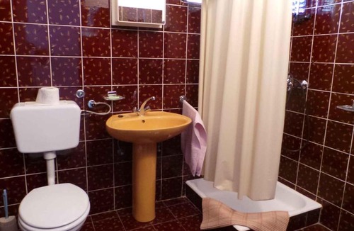 Lukovo Sugarje Apartment | Apartment in Lukovo Sugarje 17118