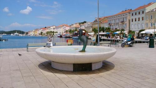 Cove Murtar Apartment | Apartment in Mali Lošinj with terrace, air conditioning, washing machine (3683-1)