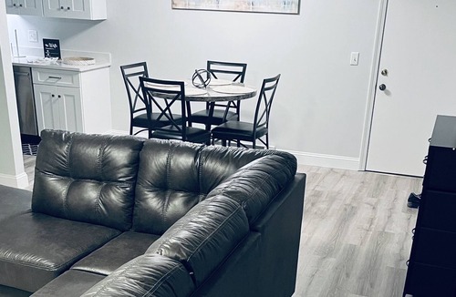 Marshfield Apartment | Apartment in Marshfield