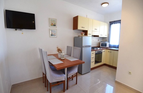 Maslenica Apartment | Apartment in Maslenica by the Sea