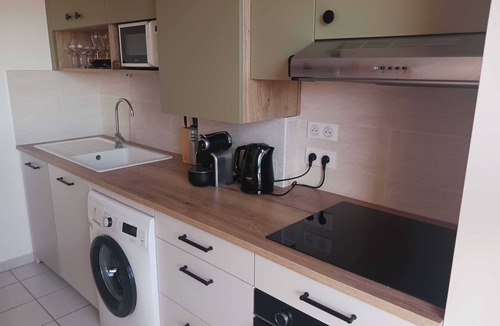 Port Marianne Apartment | Apartment in Montpellier with a parking space