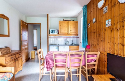 Les Esserts Apartment | Apartment in Morillon near Ski Resort