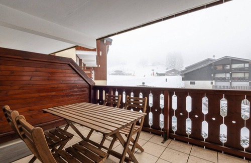 Les Esserts Apartment | Apartment in Morillon with Pool & Mountain Views