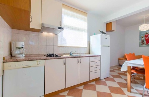 Susica Apartment | Apartment in Murter with Terrace, Air condition, WIFI, Dishwasher (4363-1)