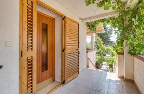 Nerezine Apartment | Apartment in Nerezine with Air condition, WIFI, Washing machine, Dishwasher (4827-2)