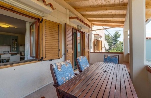 Nerezine Apartment | Apartment in Nerezine with Air condition, WIFI, Washing machine, Dishwasher (4827-2)