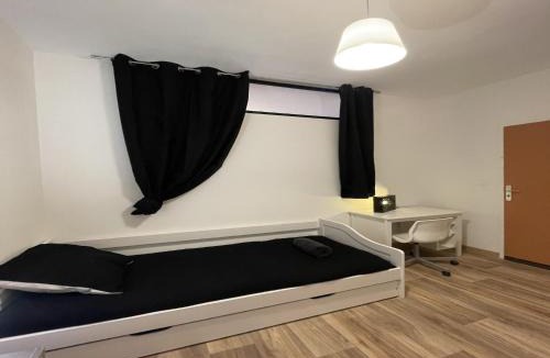 Noyen-sur-Sarthe Apartment | Apartment in Noyen near Le Mans Circuit