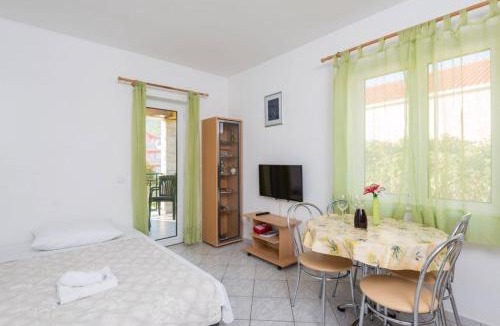Stankovici Apartment | Apartment in Orebic with balcony, air conditioning, WiFi, dishwasher (4934-5)