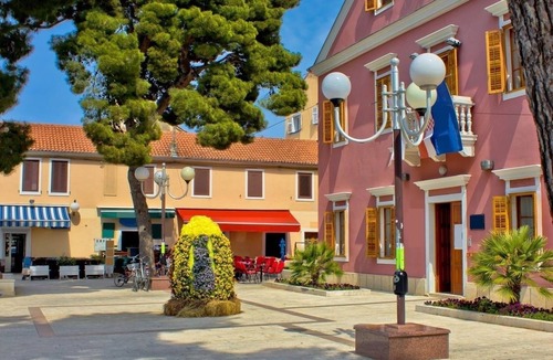 Pakostane Apartment | Apartment in Pakoštane with Terrace, WIFI (3539-4)