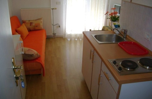 Mali Maj Apartment | Apartment in Poreč with Balcony, Air condition, WIFI (819-5)